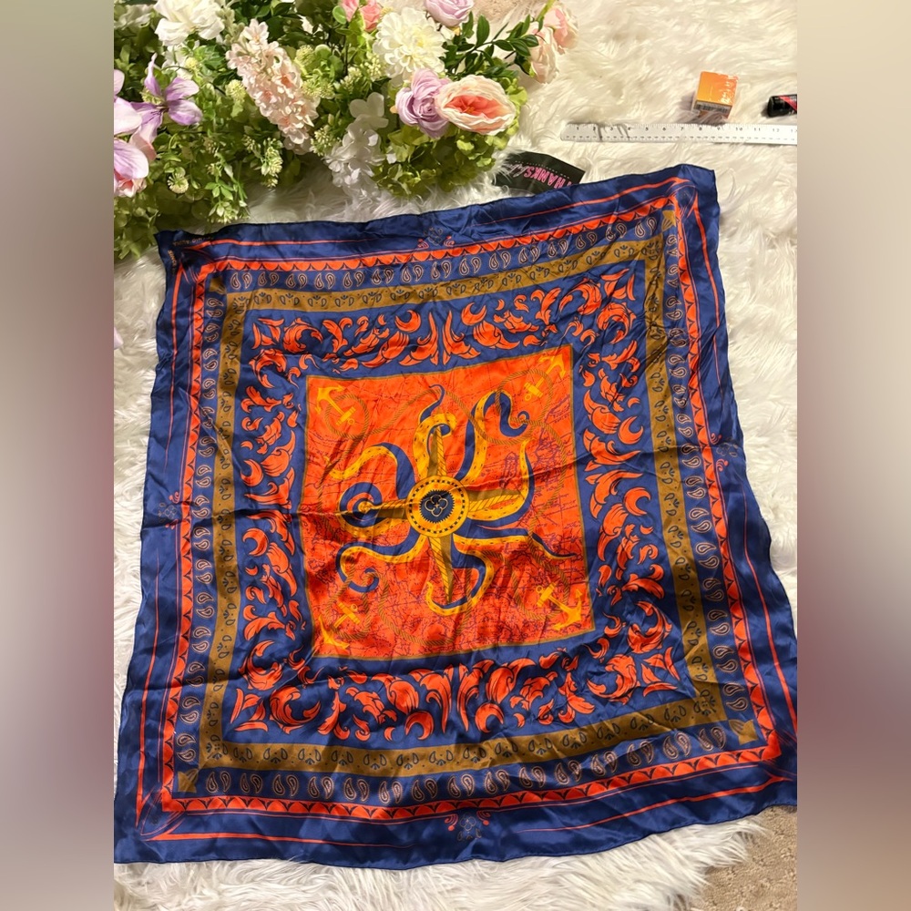 100% Silk Equestrian Hermes Style Print Bandanna Scarf 32x32